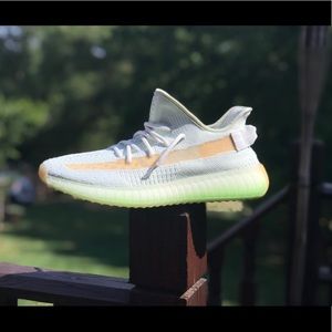 Yeezy 350 v2 “Hyperspace”